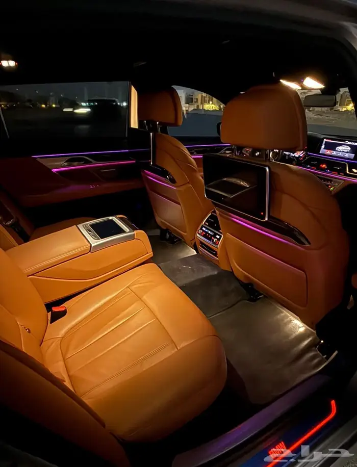 بي ام 2021 730LI 12