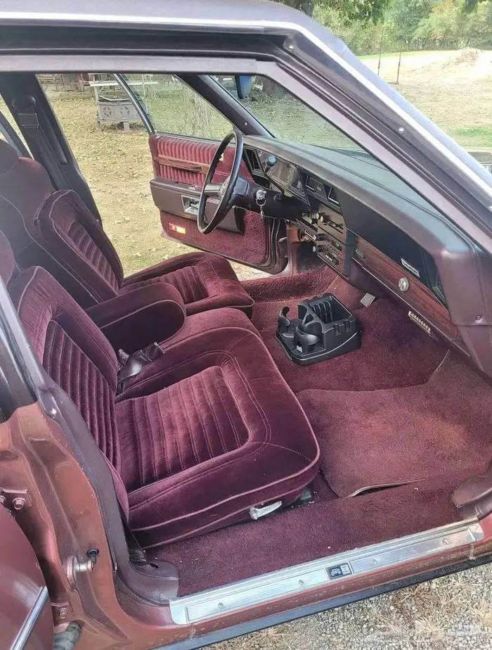 للبيع كابرس موديل 1987 Chevrolet caprice classic Brougham 9