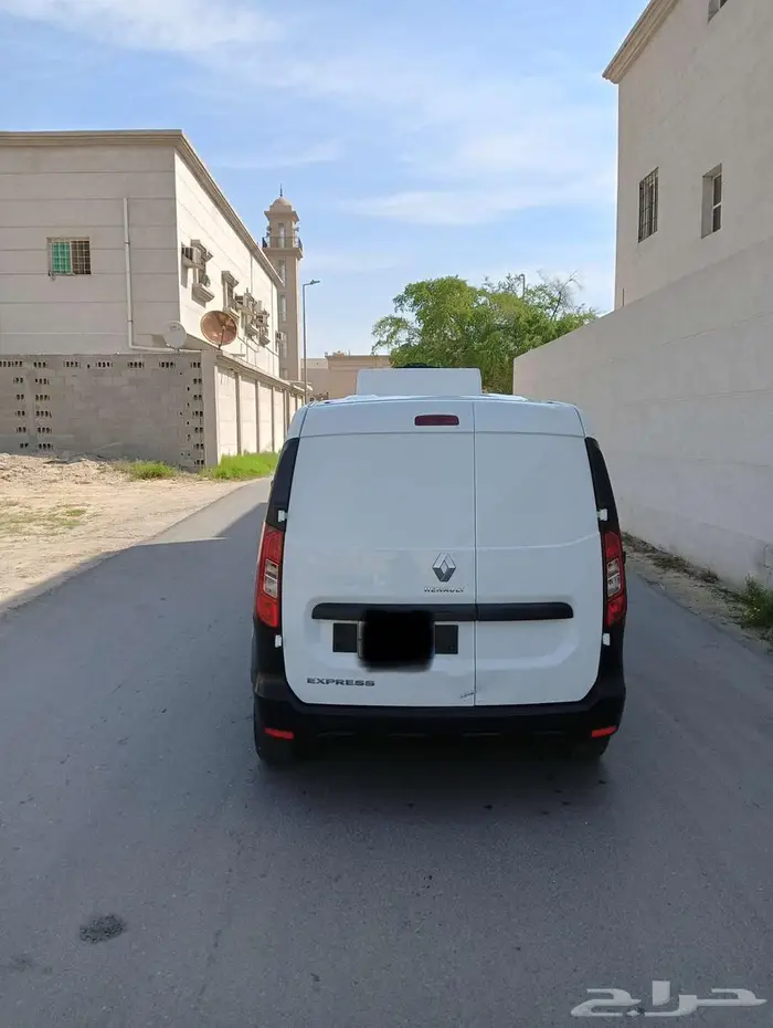 رينو فان دوكر اكسبرس 2023 ثلاجة 3