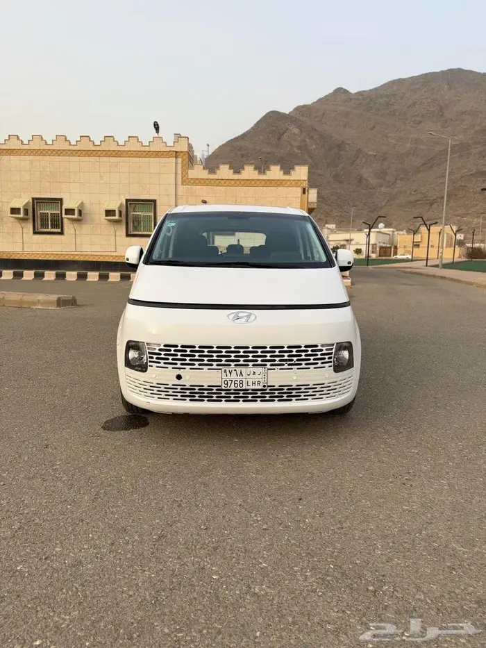 هيونداي ستاريا 2022 نظيف 0