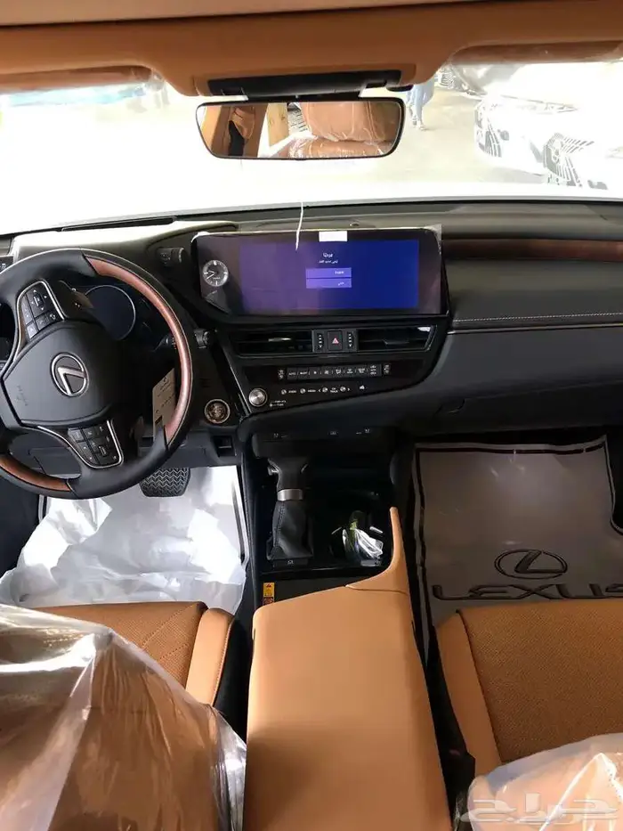 لكزس ES 350 فئة DD فل كامل 2025 متوفر لدى الحسن 4