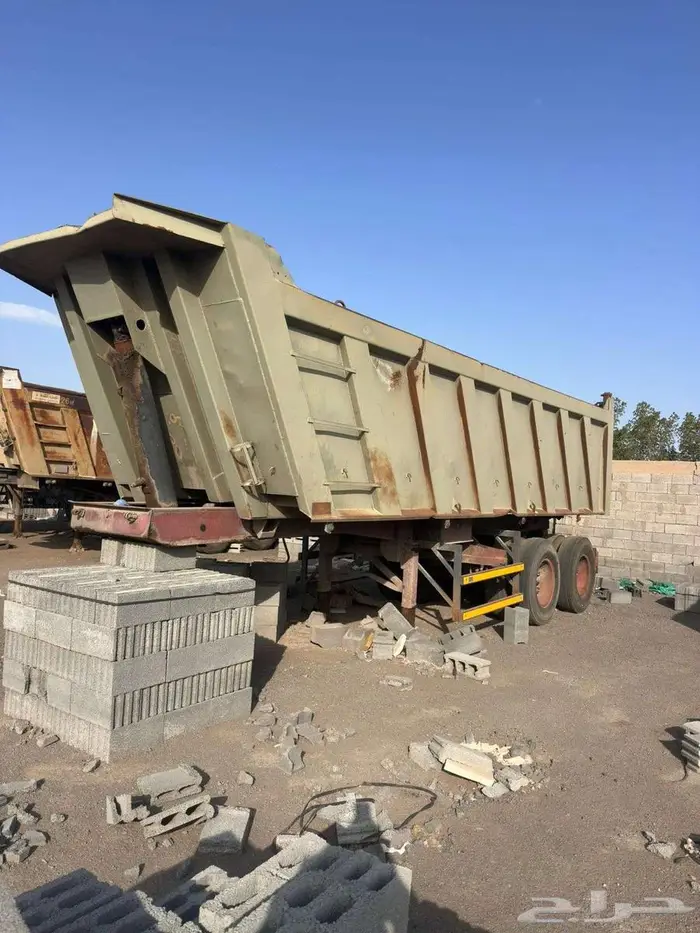 للبيع   صناديق قلاب   وايت ماء بحالة ممتازة 0