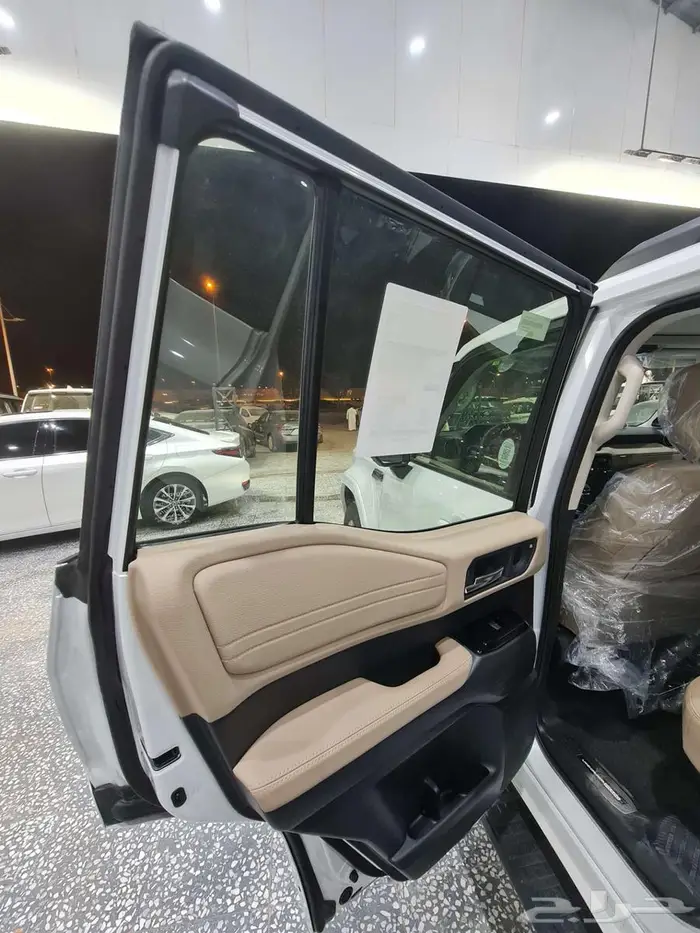 تويوتا برادو VXL3 موديل 2025 11