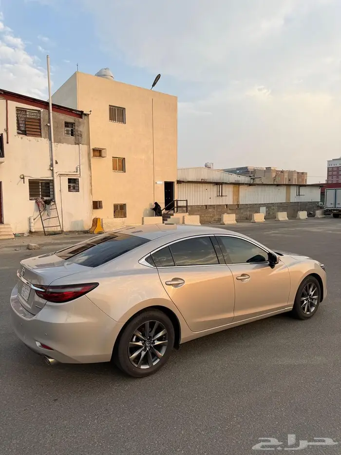 مازدا م 25 سعودي الحاج حسين نظيفه جدا  بيج 7