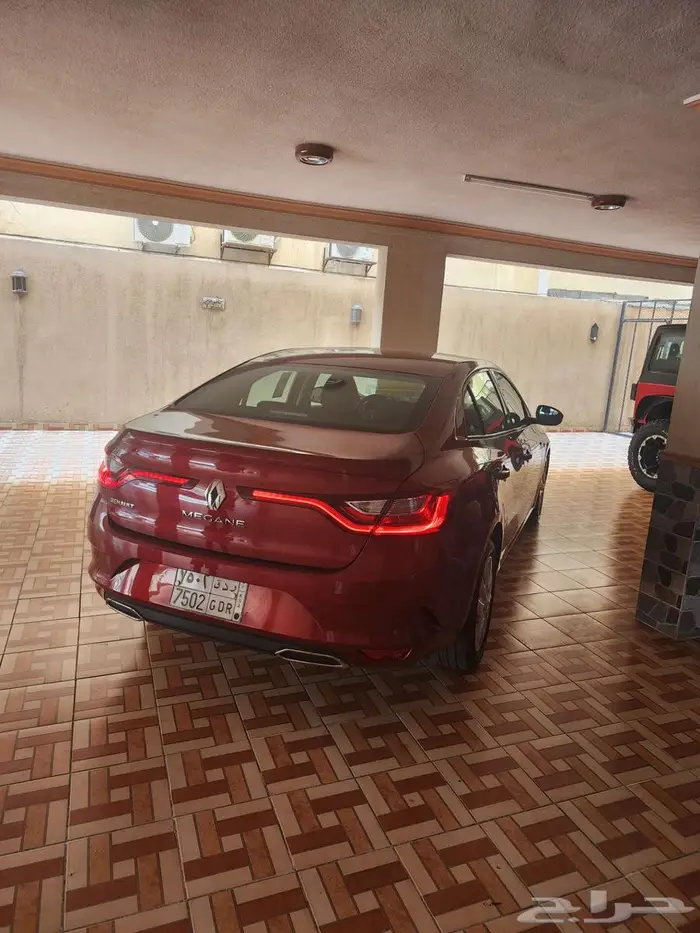 رينو مجيان 2022 استاندر بودي وكالة 6