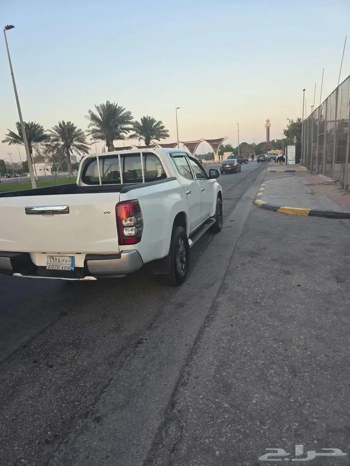 ميتسوبيشي L200 2022 4