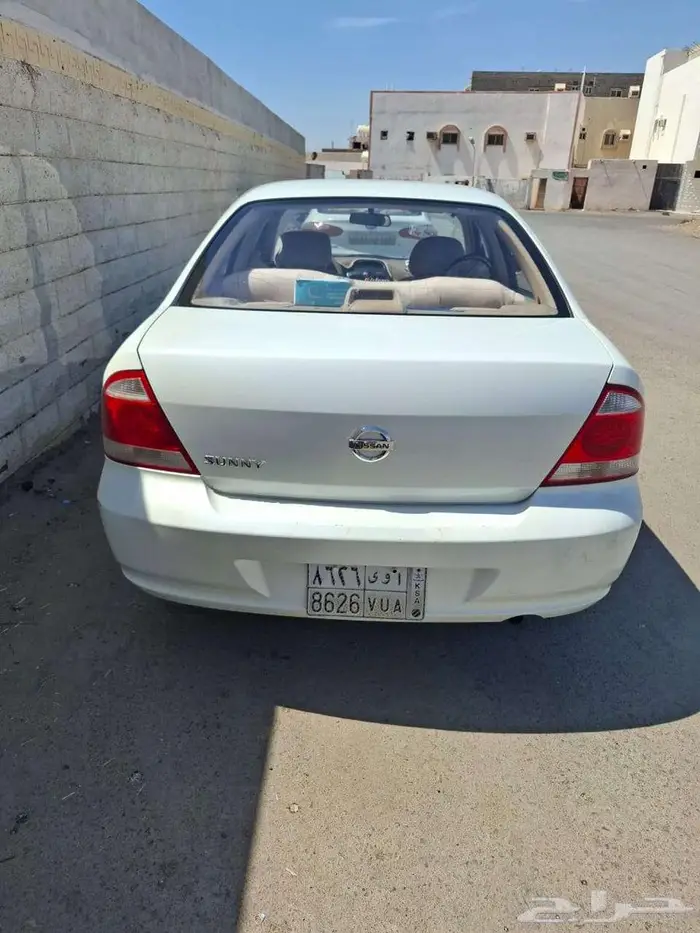 Nissan Sunny 2010 model( ) 2