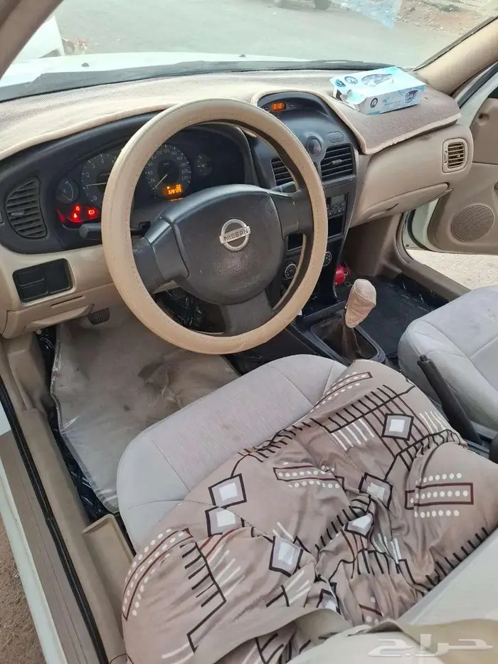 Nissan Sunny 2010 model( ) 3