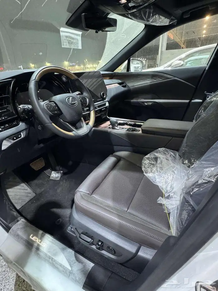 لكزس -RX-350-BB- ابيض بنزين موديل 2025 7