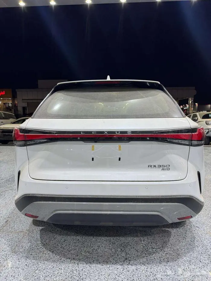 لكزس -RX-350-BB- ابيض بنزين موديل 2025 4