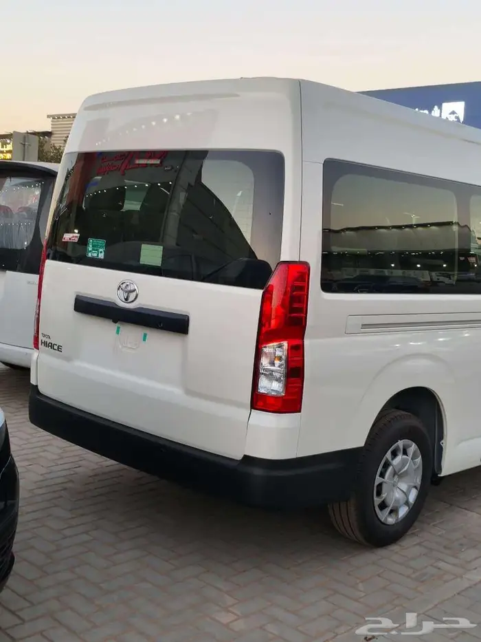 تويوتا هايس 2026 جير عادي ركاب ديزل صادر لوحات شامل النقل 3