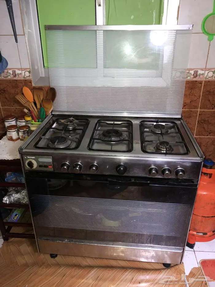 2 غاز و 3 ثلاجة بحالة ممتازة للبيع 0