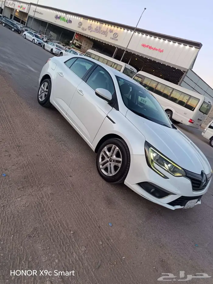 رينو ميقان 2021 3