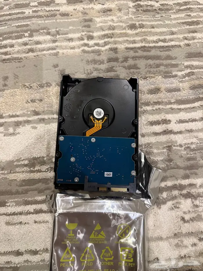 للبيع هاردسك 4 تيرا بايت جديد لم يستخدم 2
