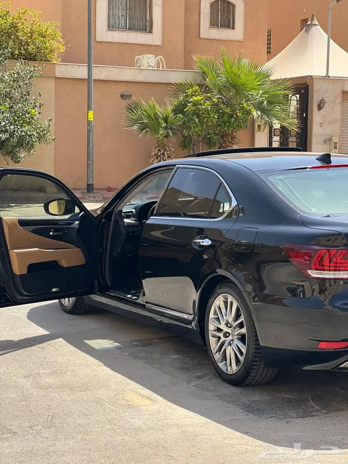 للبيع لكزس LS460L 2014 3