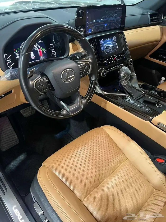 جيب لكزس LX600 2023 BB شبه جديد ( الوكيل عبداللطيف جميل ) 5