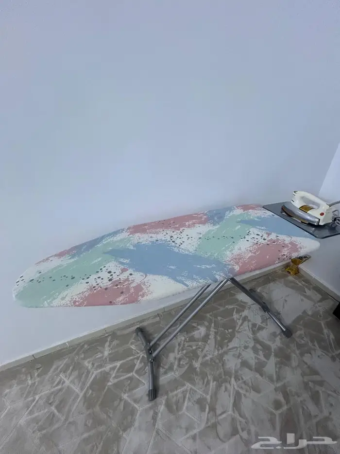 مكوى ملابس مع طاولة 5