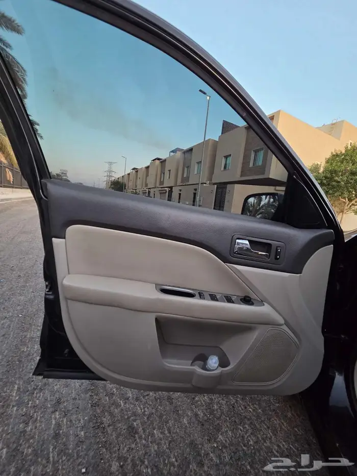 2010 Ford Fusion SEL 18