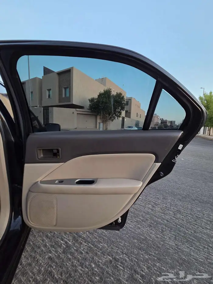 2010 Ford Fusion SEL 24