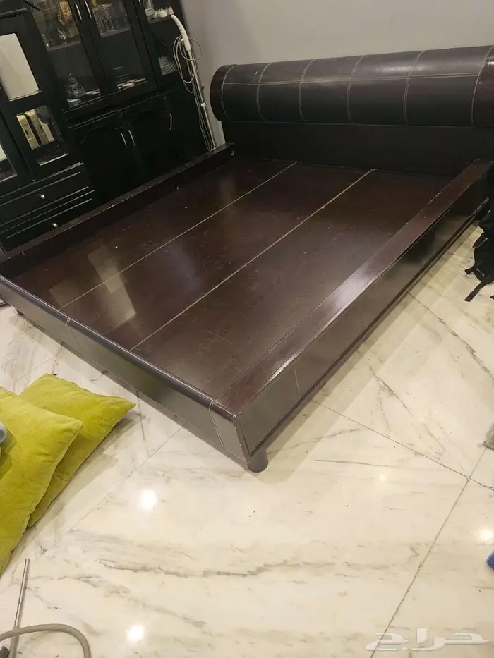 سرير للبيع 0