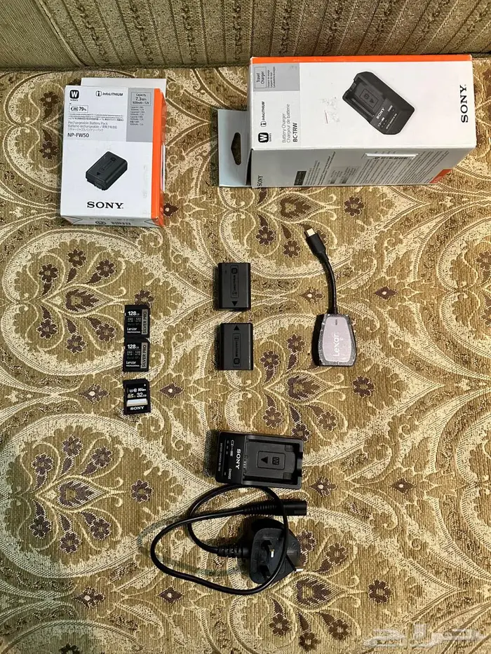 اقوى عرض لا يفوتك كاميرا سوني zv-e10 مع عدسة سيجما 16mm 5