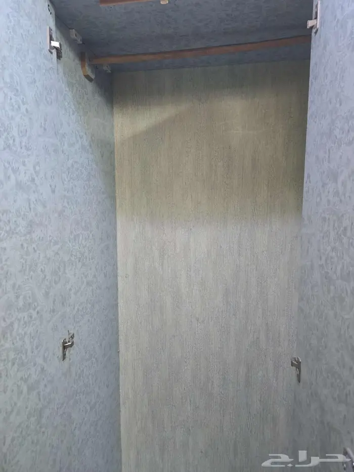 دولاب للبيع 1