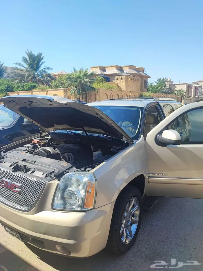 GMC Yukon Denali جمس يوكن دينالي 2011 14