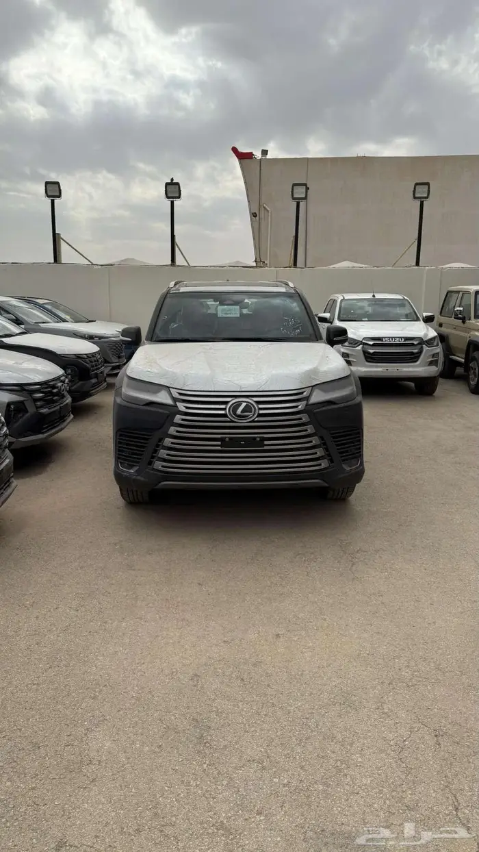لكزس LX600 BB اقساط جميع البنوك ونظام 50 50 اقل سعر 7
