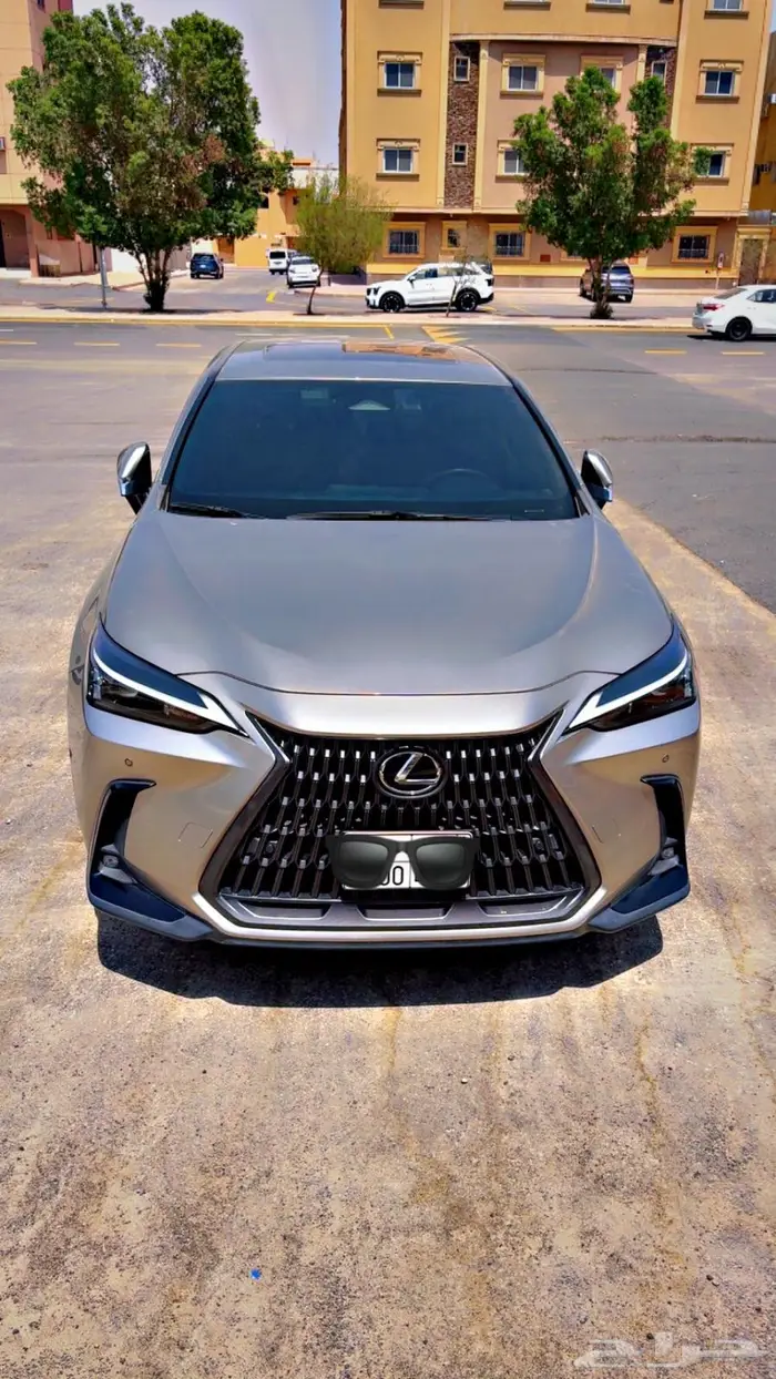 لكزس NX350 موديل 2024 3