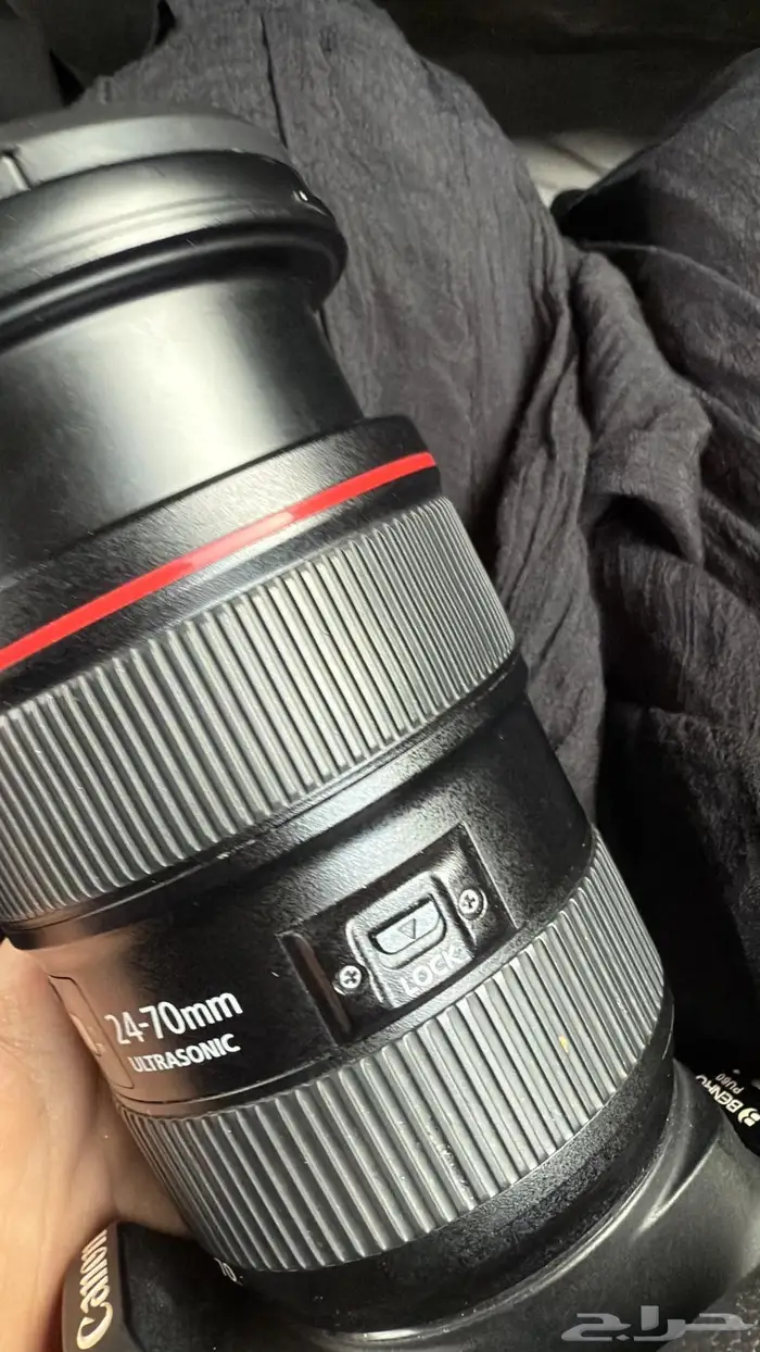 عدسة احترافية 24-70mm 2