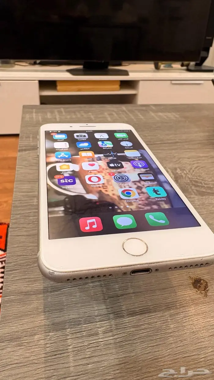 ايفون 8 بلس 0