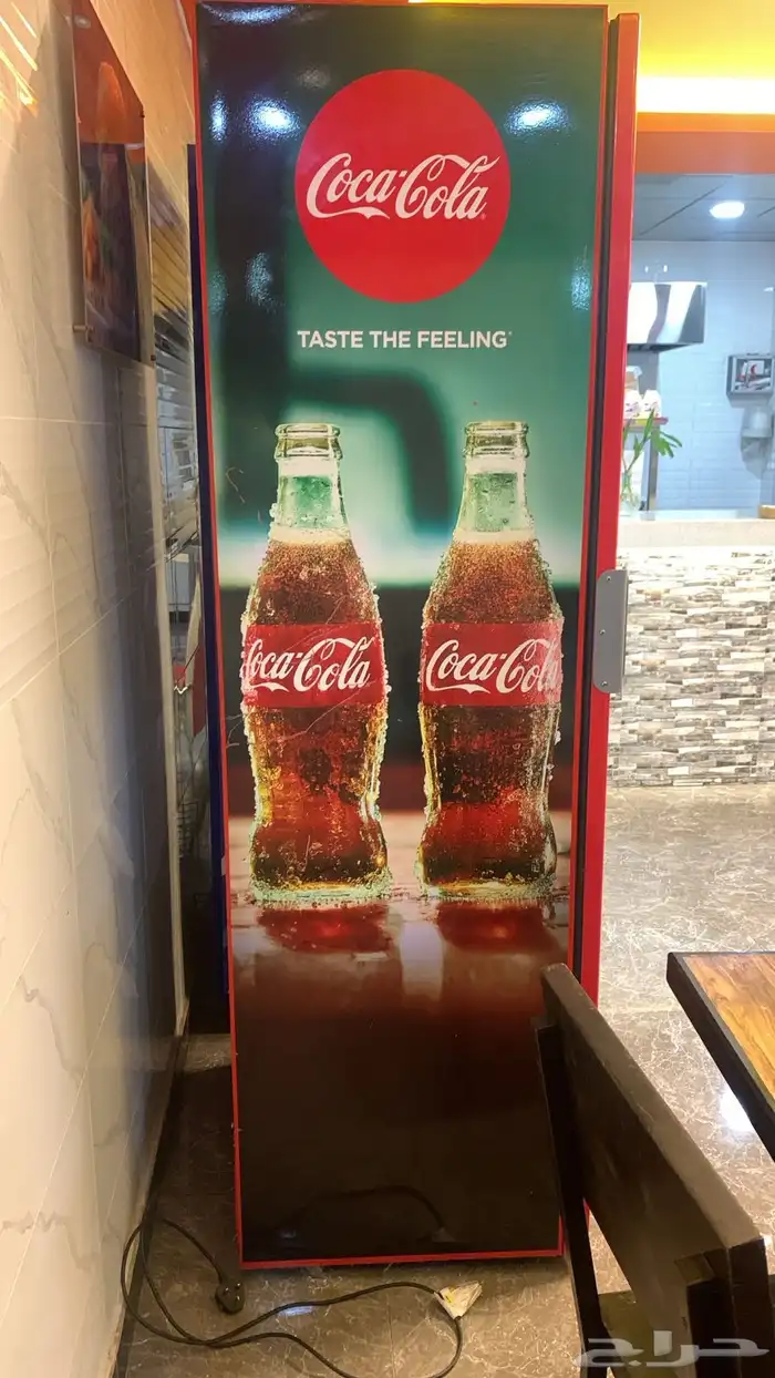 للبيع  ثلاجة عرض كوكاكولا (Coca-Cola) الكلاسيكية المميزة 0