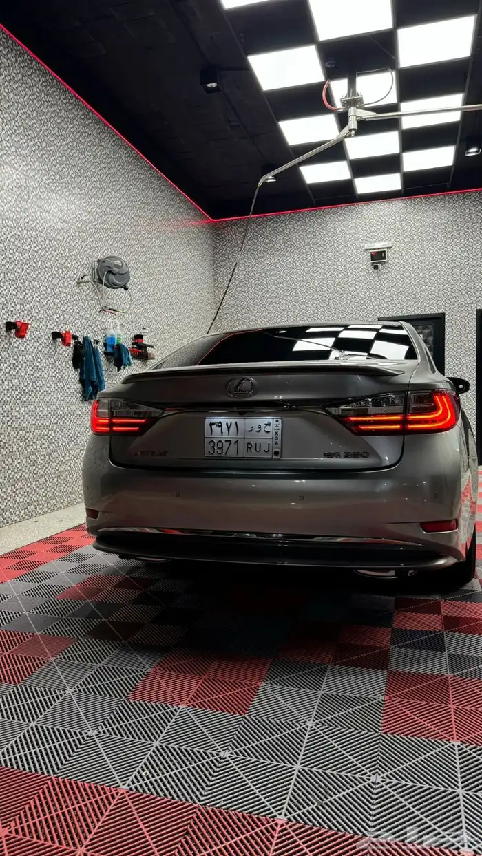 لكزس 2017 فل كامل ES 8