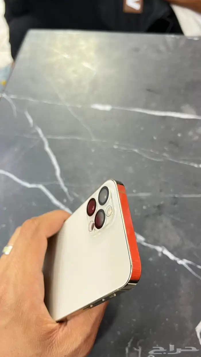 ايفون 3