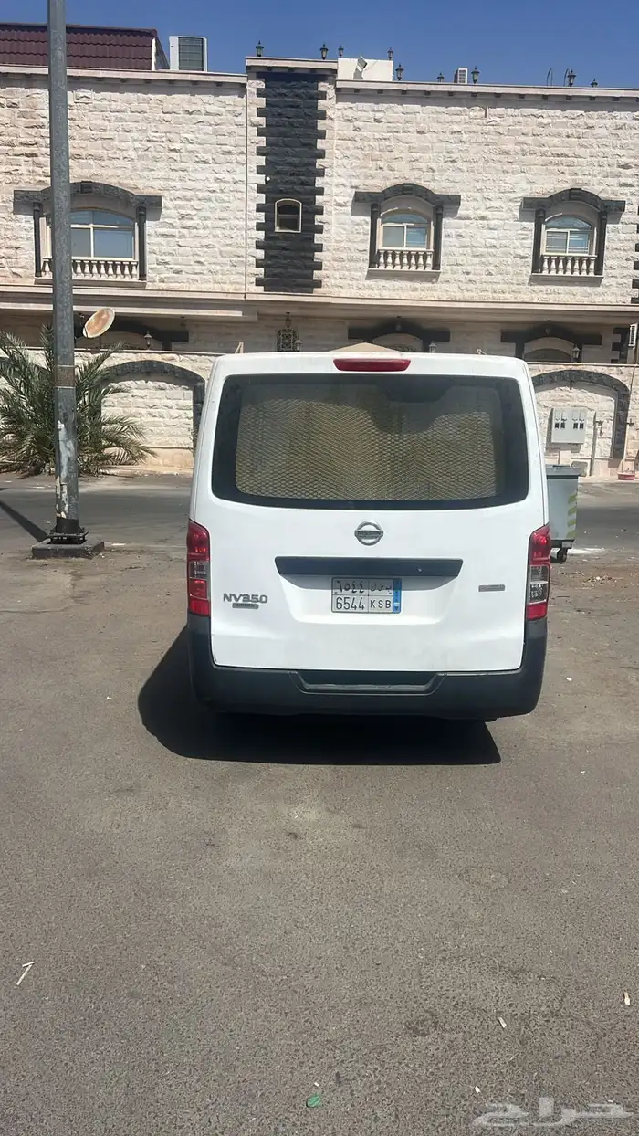 باص نيسان اورفان 2021 بضاعه بنزين 3