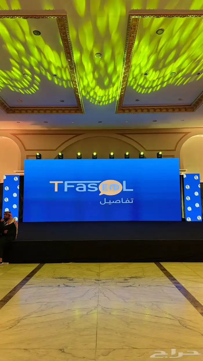 تأجير الشاشات العملاقة   إضاءات صوتيات   ترأس   ستيج 0