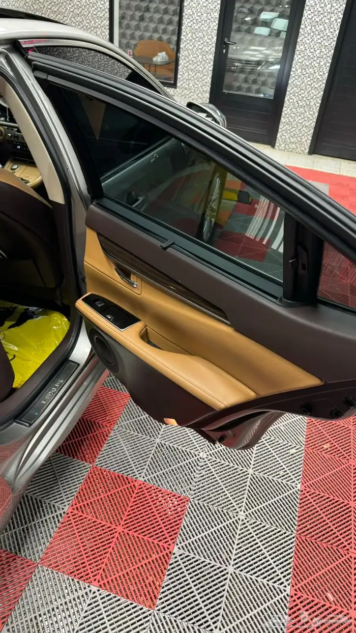 لكزس 2017 فل كامل ES 22