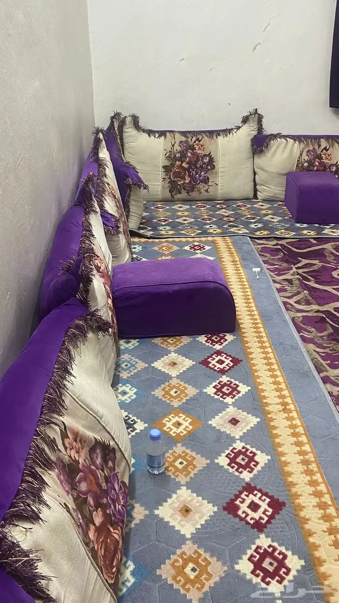 فرشه 4 ب 5 مع 16 مخده وستارتين 800 ريال 1