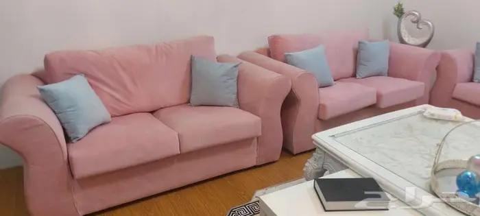 كنب وردي 14 نفر نظيف جدا ومريح الموقع الخرج 3