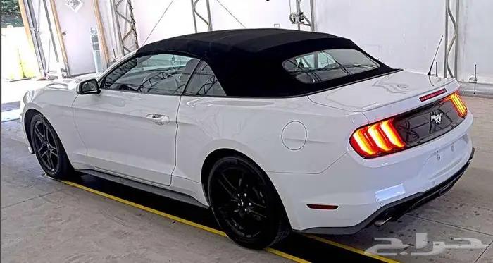 2020 Ford Mustang EcoBoost Premium Convertible 8