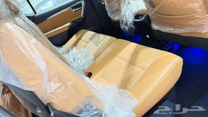 فورتشنر VX3 بنزين 6 سلندر فل كامل 2025 11