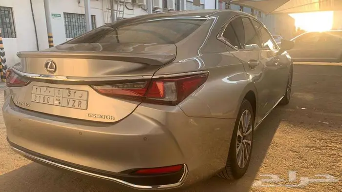 لكزس ES300H 11