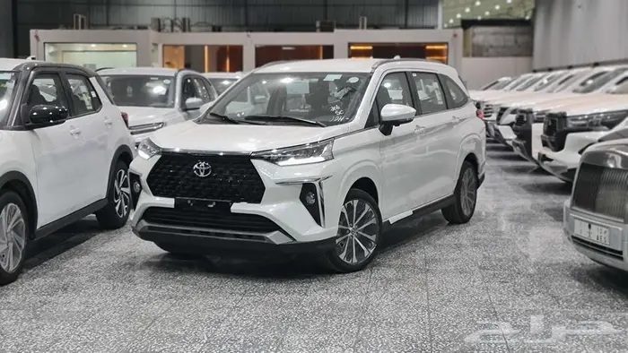 تويوتا فيلوز 2025 Glx 1