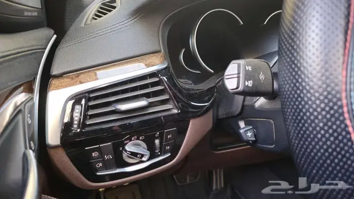 ماستر كلاس BMW 2017 530i M Kit خليجي 58