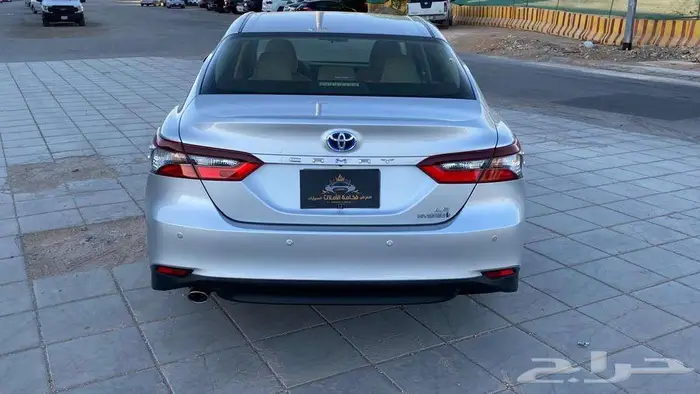 تويوتا كامري LE هايبرد 4