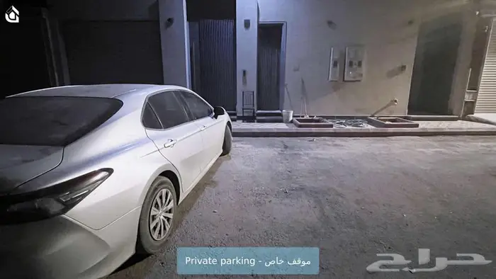 شقة 3 غرف مع سطح بالعارض 1
