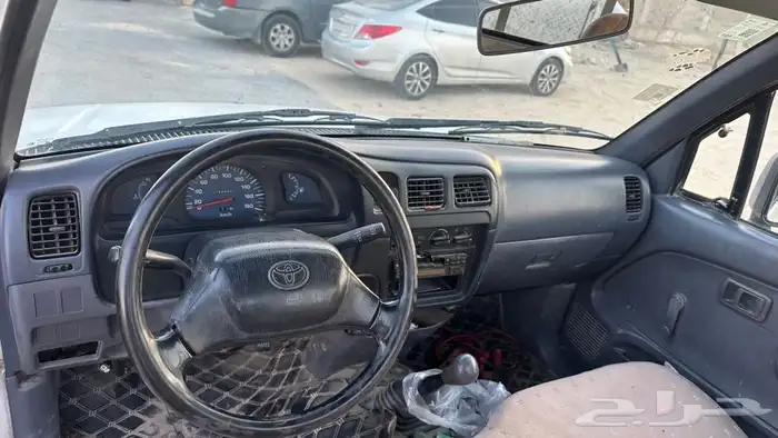 للبيع تويوتا هايلكس 1