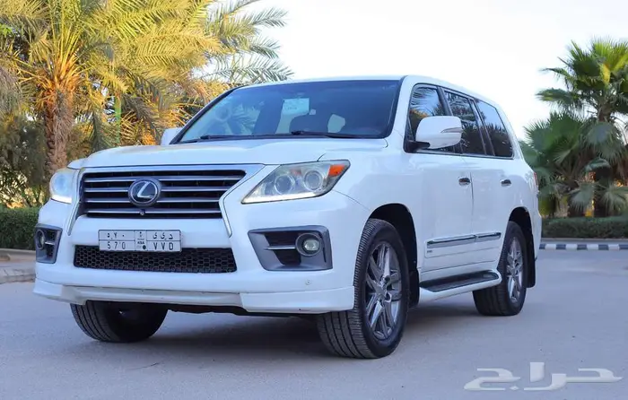 للبيع جيب لكزس LX570 موديل 2013 10