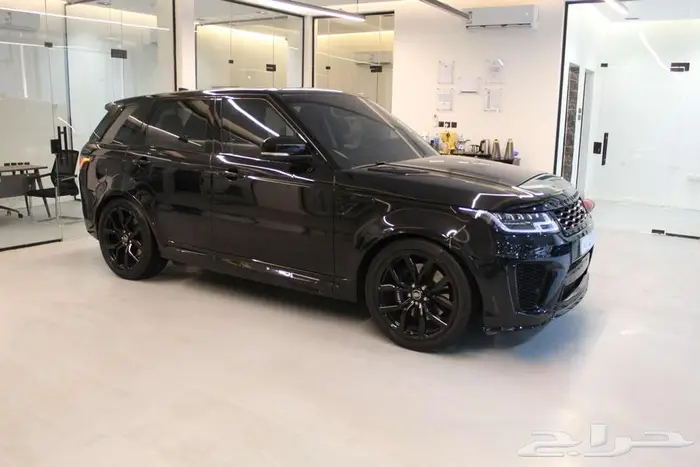 رنج روفر SVR V8 2021 1
