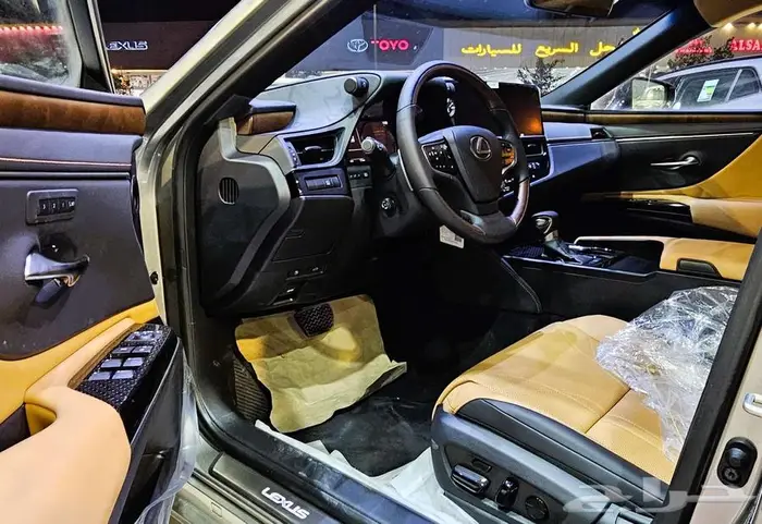 لكزس ES350 CC بانورما بحريني 2025 اقل سعر اقساط او كاش 2